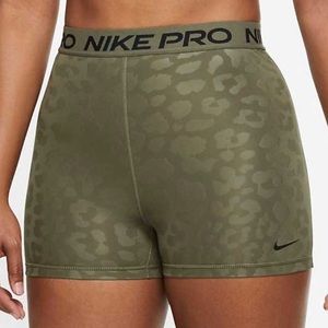 Nike Women's Pro Dri-FIT High Waisted Shorts 3 in
